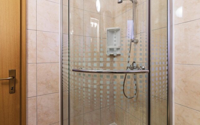 Awesome Home in Banjole With Wifi and 1 Bedrooms
