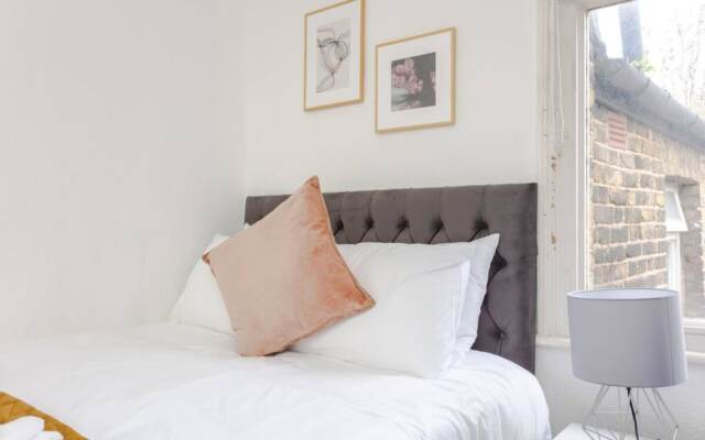 Quiet 2 Bedroom Flat in Peckham Rye