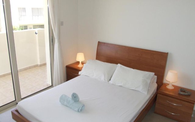 2 Bedroom Apartment E8 Located Pool Level Sea View Free Wifi