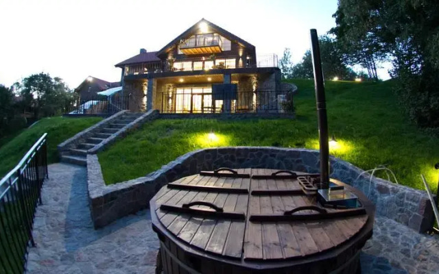 Vila Bisena
