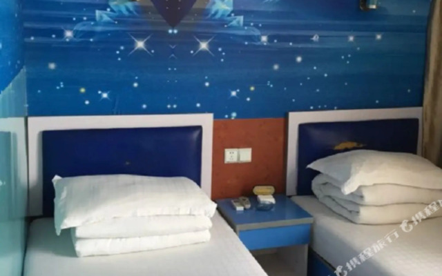 Mengchao Hostel