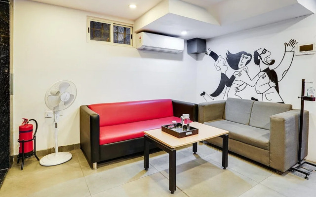 Modern Spacious Room Near Madiwala Lake BTM Layout