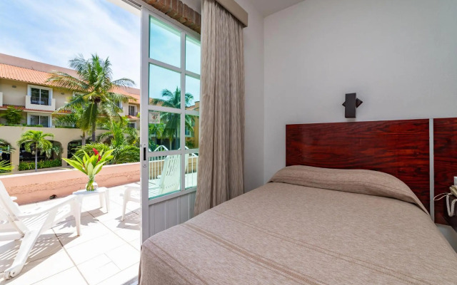 Hotel Castillo Huatulco & Beach Club