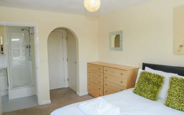 Your Stay Bristol Orchard Gate