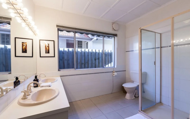 KELLY, 3BDR Northcote House