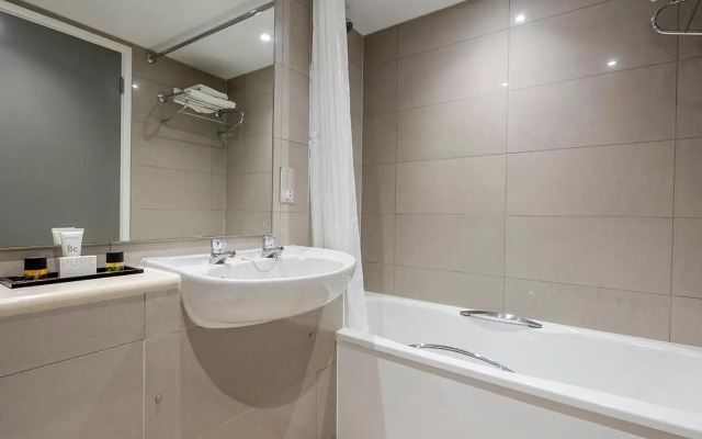 The Hog's Back Hotel & Spa Farnham