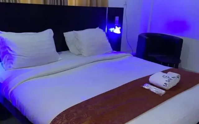 Le Curve Hotel