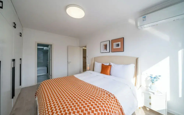 Tyms Jinhongqiao High-End 3BR 2BA