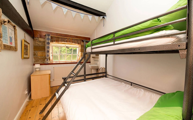 YHA Boggle Hole - Hostel