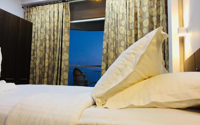 The Cliff Resort