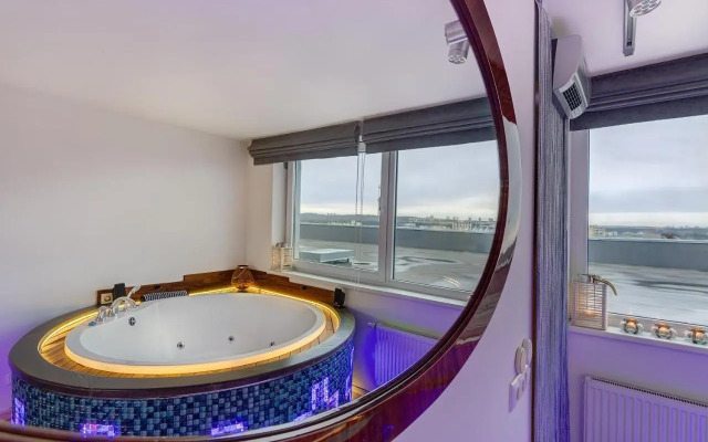 June street Spa apartments