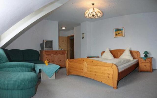 Pension & Gasthaus Kahren