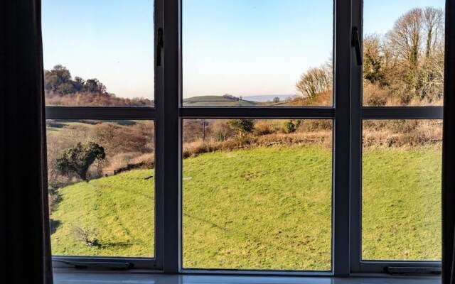 Three Horseshoes Inn