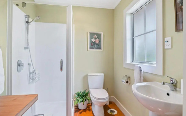 A Ray of Sunshine - Manly Holiday Home