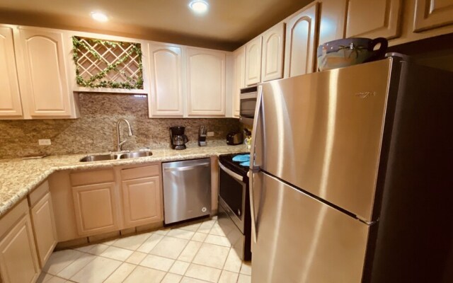 Baja 305 - 2 Br Condo