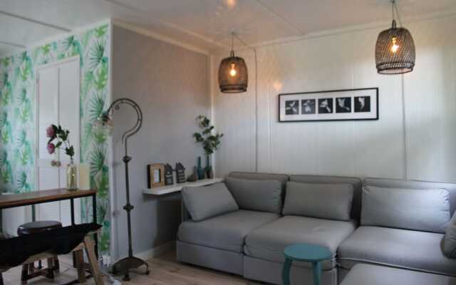 Cosy Holiday Home In Loosdrecht With Pool