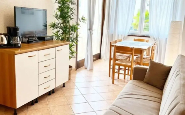 Charming Apartment With Garden