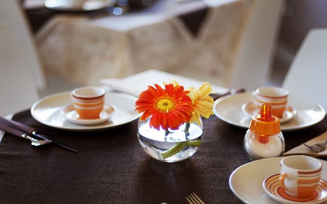 * 1 * 7 * 4 * Via Roma, Rooms Breakfast, B&B