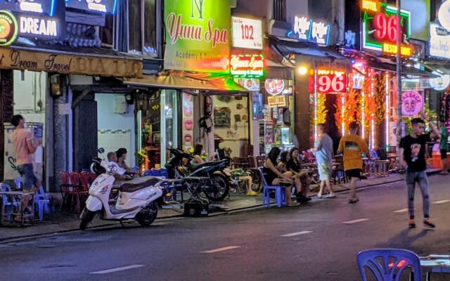 99 Bui Vien Hotel