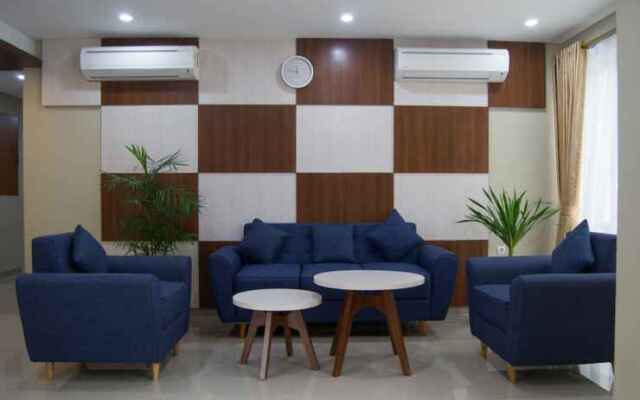 Lima Residence Tebet Manage by EHM