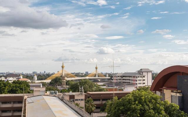 Nonthaburi Palace Hotel