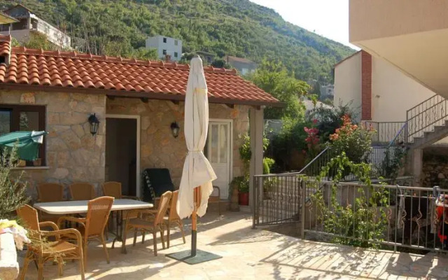 Ana Apartments