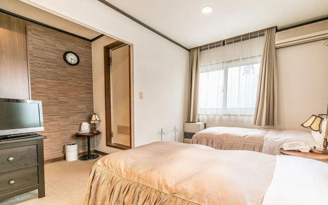 Petit Hotel Enchante