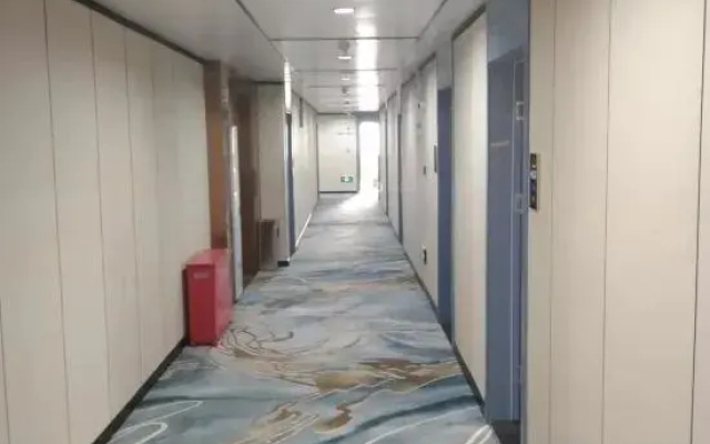 Impression Hotel (Wuhan City Vocational College Mahu Metro Station)