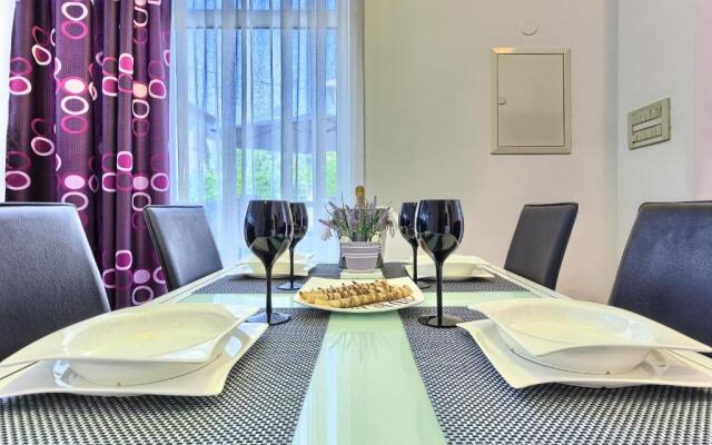 Sweet Home Apartment Split