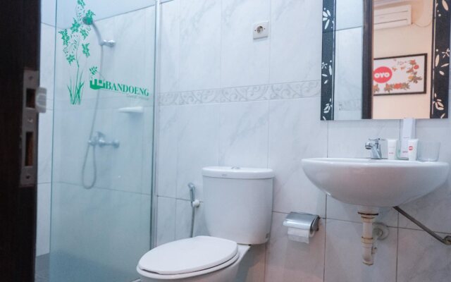 OYO 1130 Bandoeng Guest House Syariah