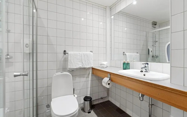 Enter St. Elisabeth Hotel