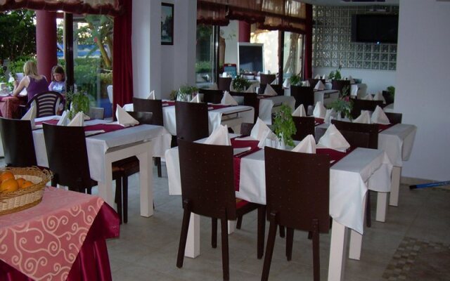 Side Elis Hotel