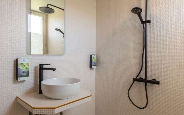 The Originals Boutique, Hôtel Porte de Dieppe