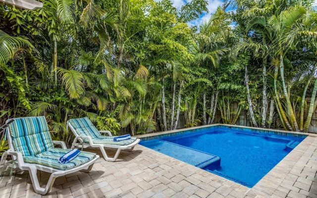 Sapphire Beach House 3 Bedroom Villa by RedAwning