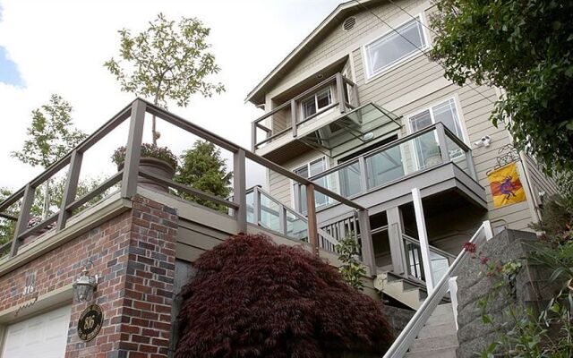 Sleeping Bulldog Bed and Breakfast