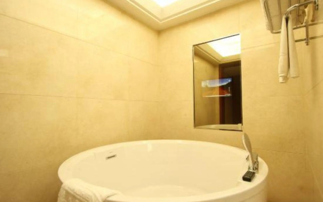 Donghai Jiachen International Hotel