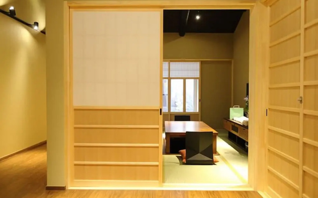 Kyoto Ikken Machiya Satoi Tetsusen Omiya Gojo