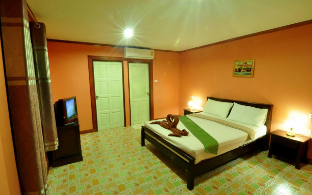 Phi Phi Sand Sea House