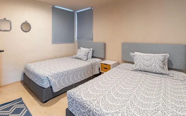 Polanco Flat - Laundry- Parking-elevator-sleeps 10