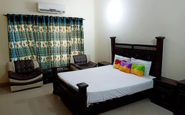 Hotel 4 Season Multan