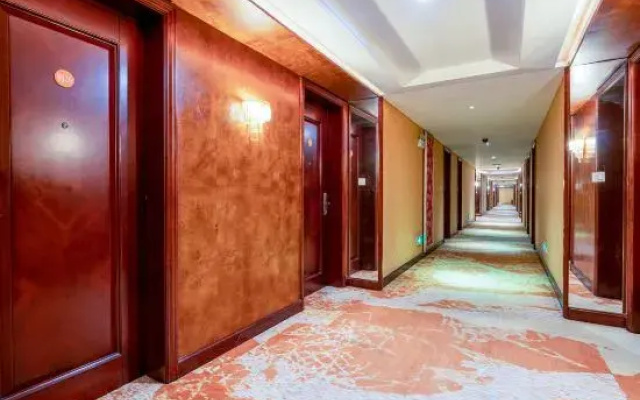 Po Lei Hotel (Dongguan Houjie International Exhibition Center Metro Station)