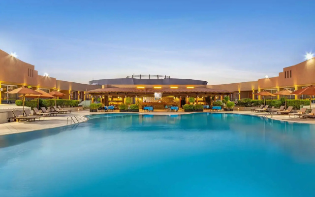 Hilton Alexandria Green Plaza