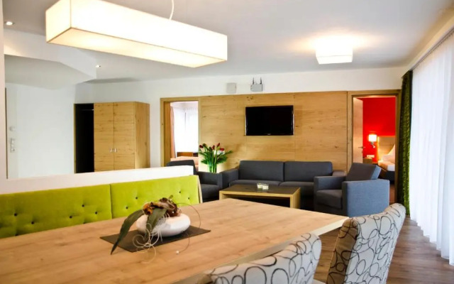 Hotel Garni Alpenland