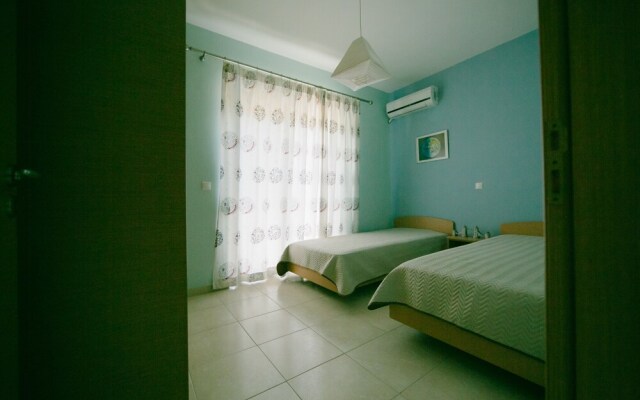 Evi's Sea View Villa