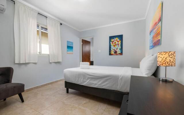 Great Cozy Comfortable Central 2BR 2BA w Pool