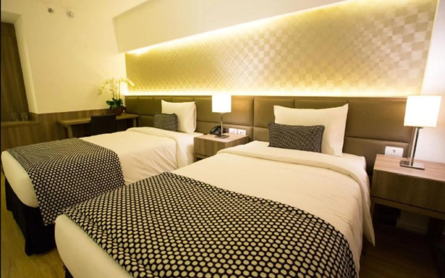 Royal Regency Palace Hotel