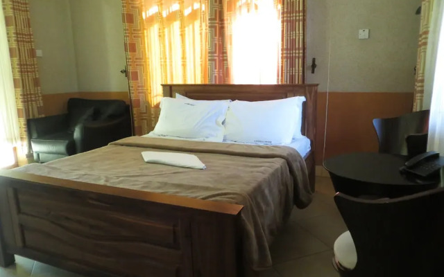 Mikumi Resort & Campsite