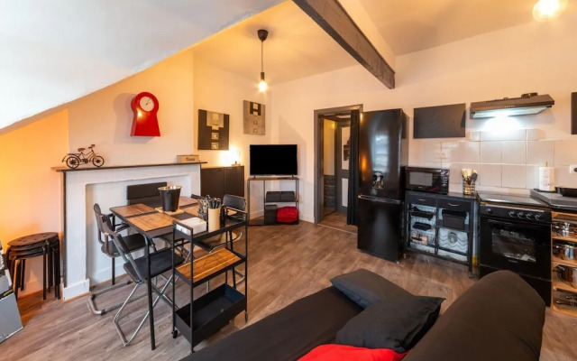Nice Apartment in Liege With Parking