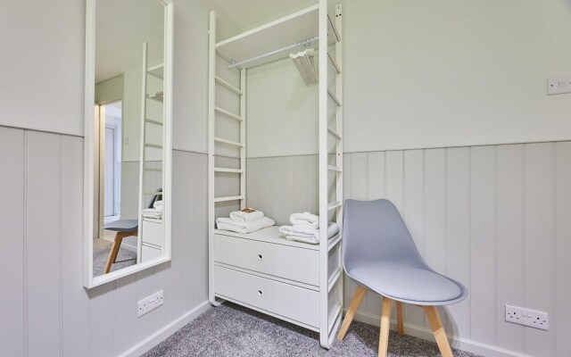 Host Stay Robin s Nest
