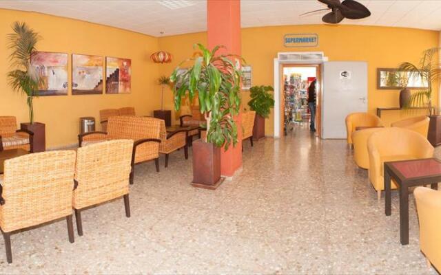 Poniente Playa Aparthotel